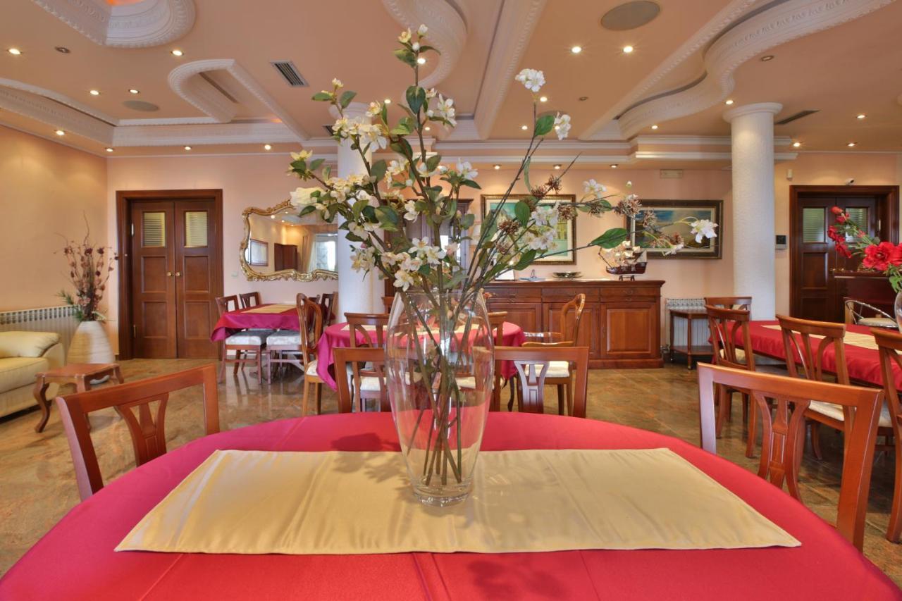 Royal Holiday Apartments Sveti Stefan Zewnętrze zdjęcie