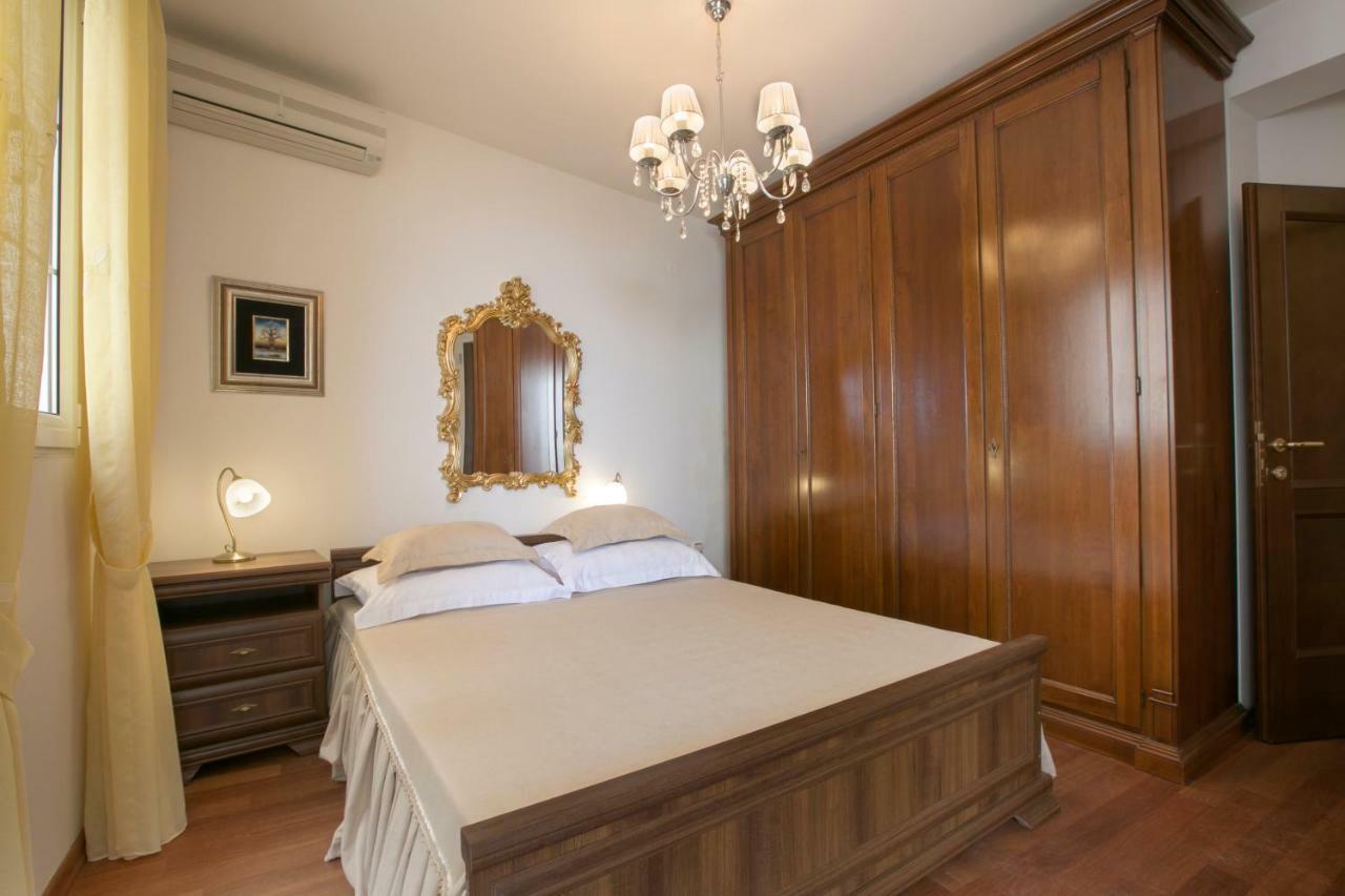 Royal Holiday Apartments Sveti Stefan Zewnętrze zdjęcie